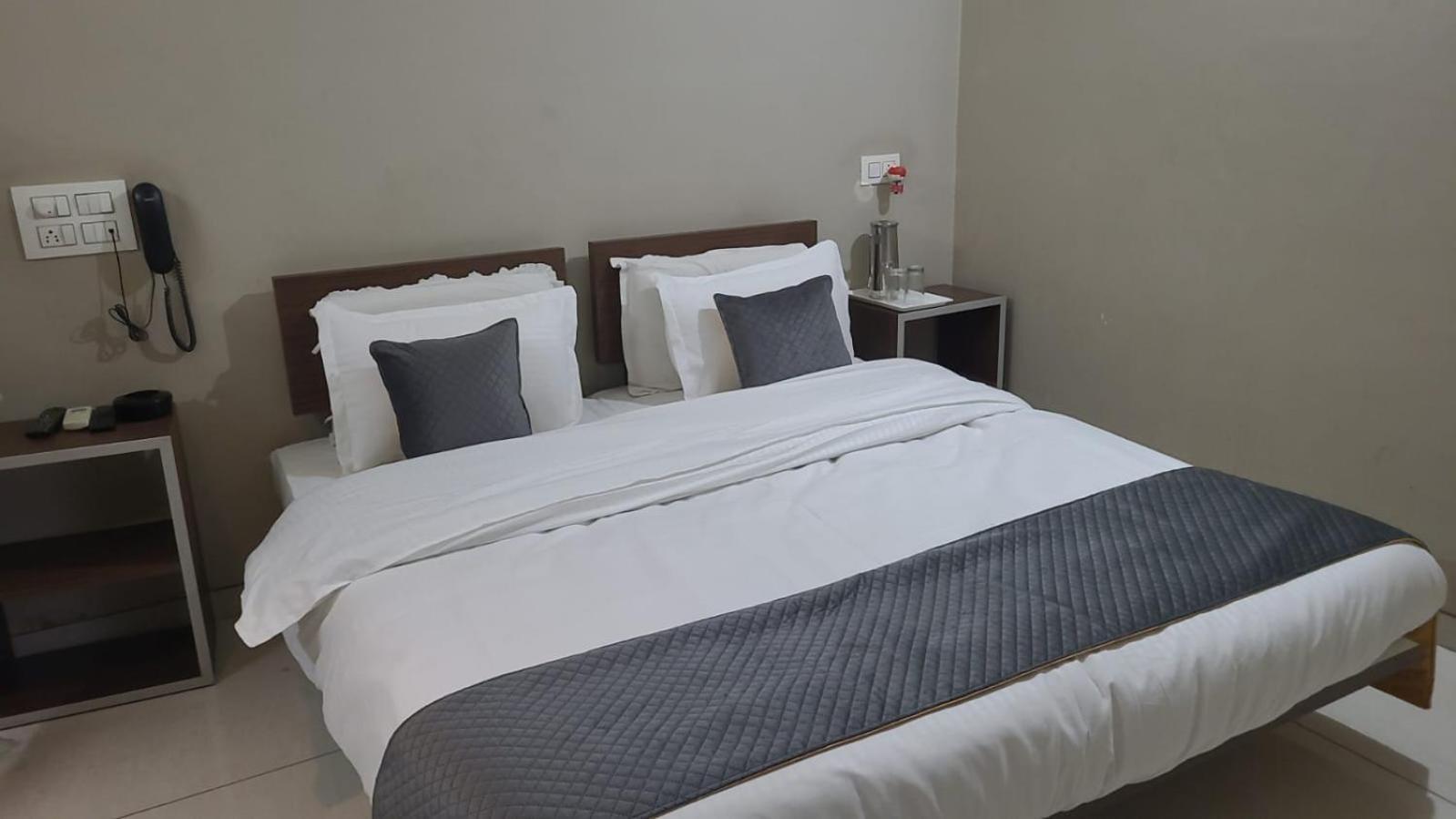 Chittorgarh Hotel Indrani מראה חיצוני תמונה